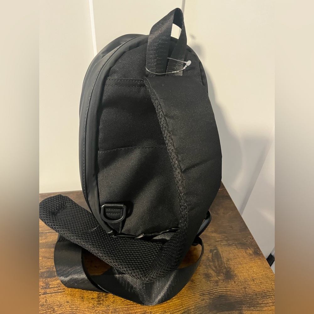 Geometric Black Men's Bag - Picture 3 of 4